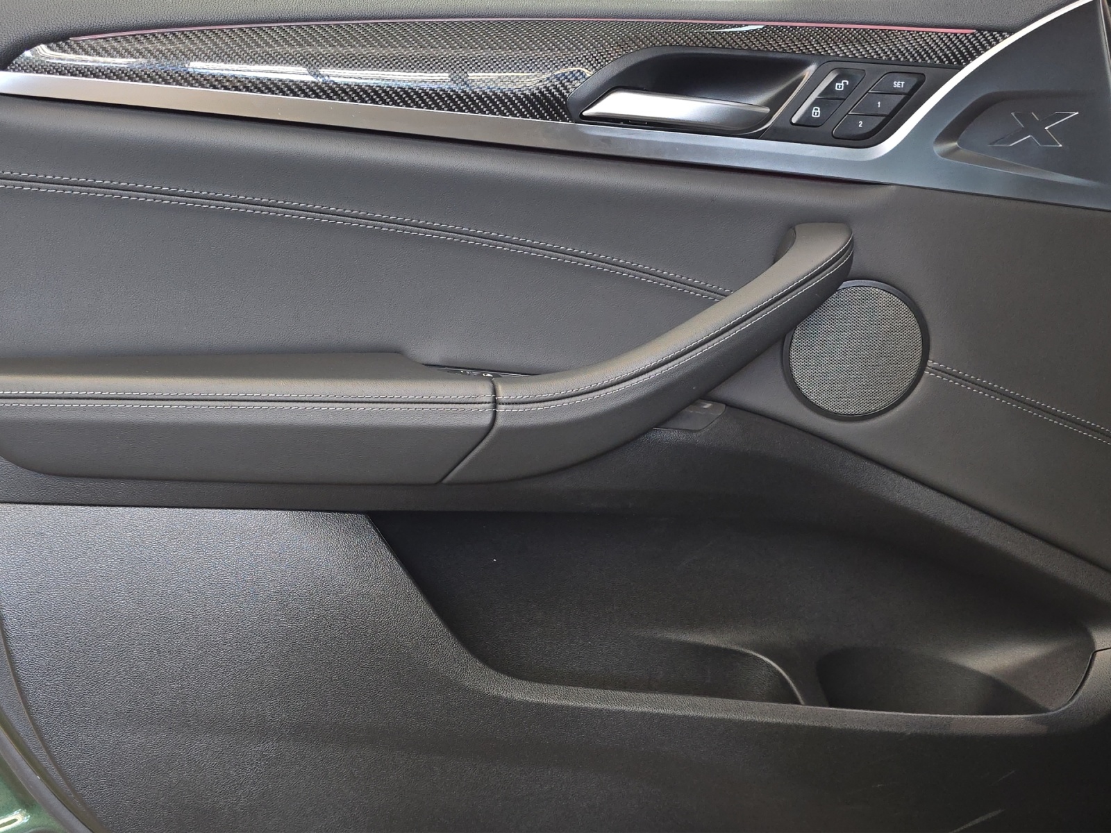 BMW X4M xDrive M Competition-image-18