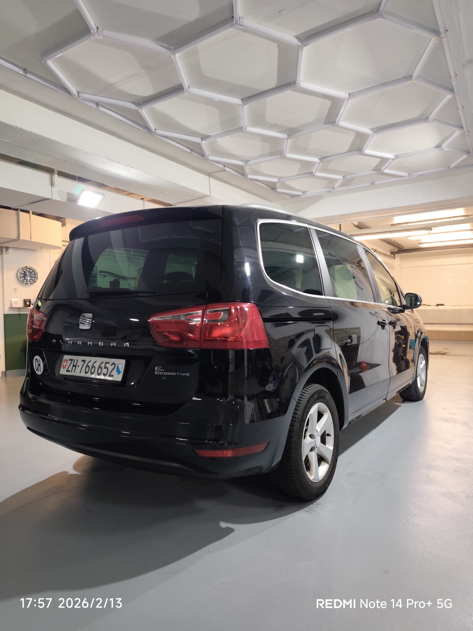 SEAT Alhambra 2.0 TDI Reference Eco DSG-image-3