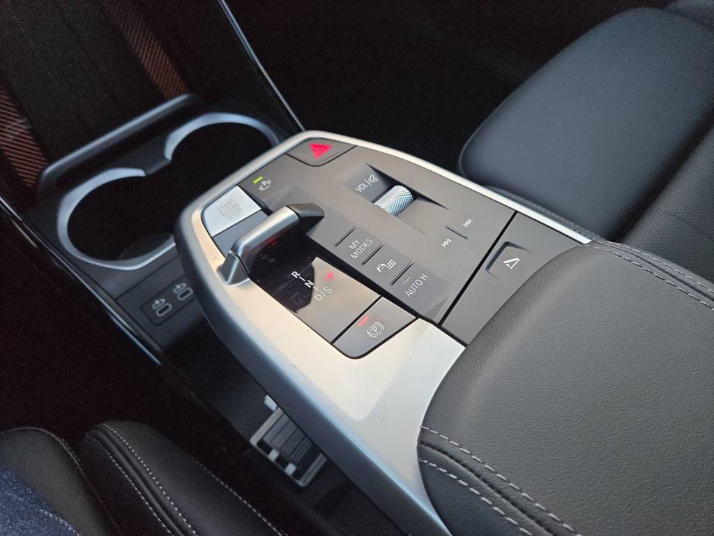 BMW X1 xDrive 23i 48V M Sport Pro-image-11