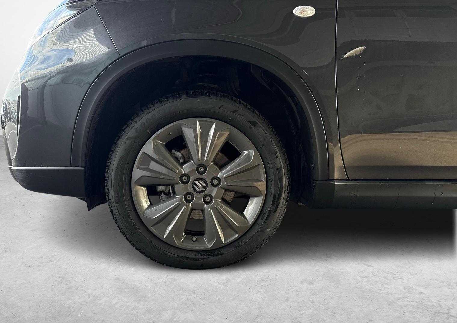 SUZUKI Vitara 1.4 T Compact+ Hybrid 4x4-image-12
