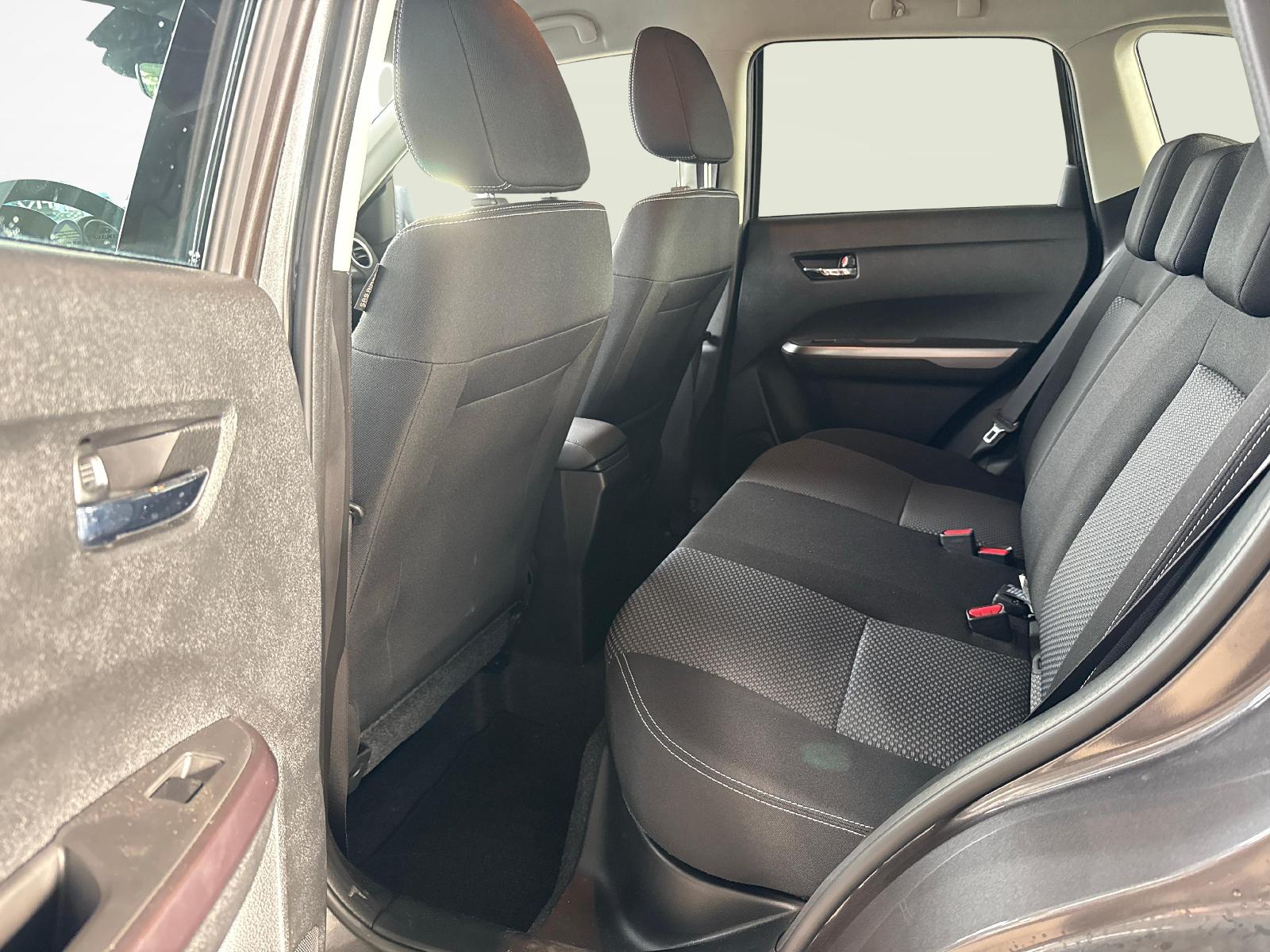 SUZUKI Vitara 1.4 T Compact+ Hybrid 4x4-image-10
