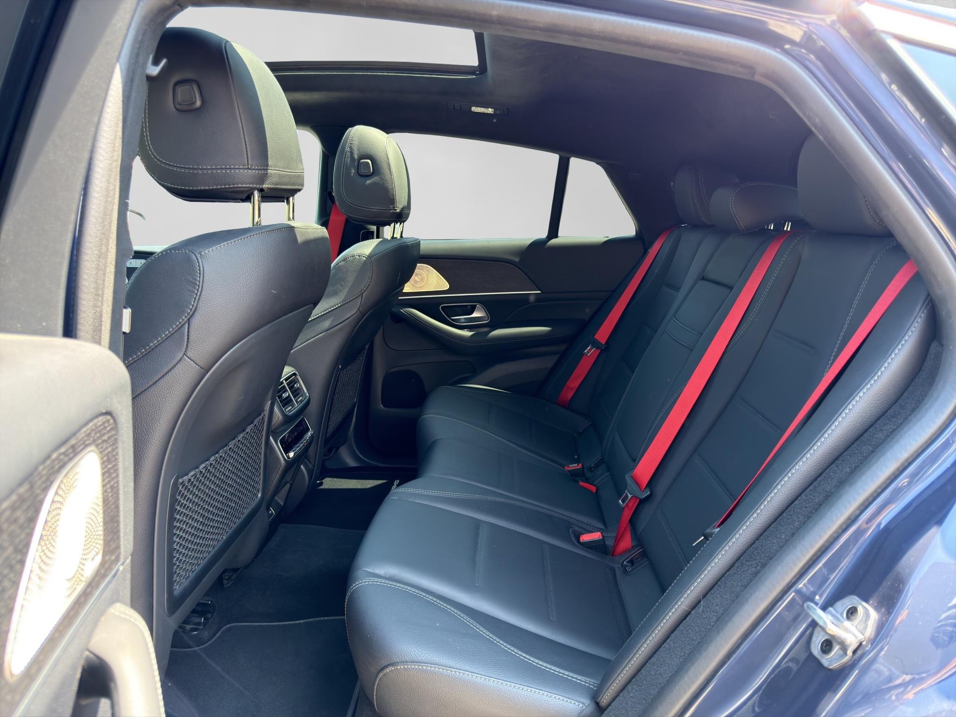 MERCEDES-BENZ GLE 400 e AMG Line 4matic Coupé-image-6