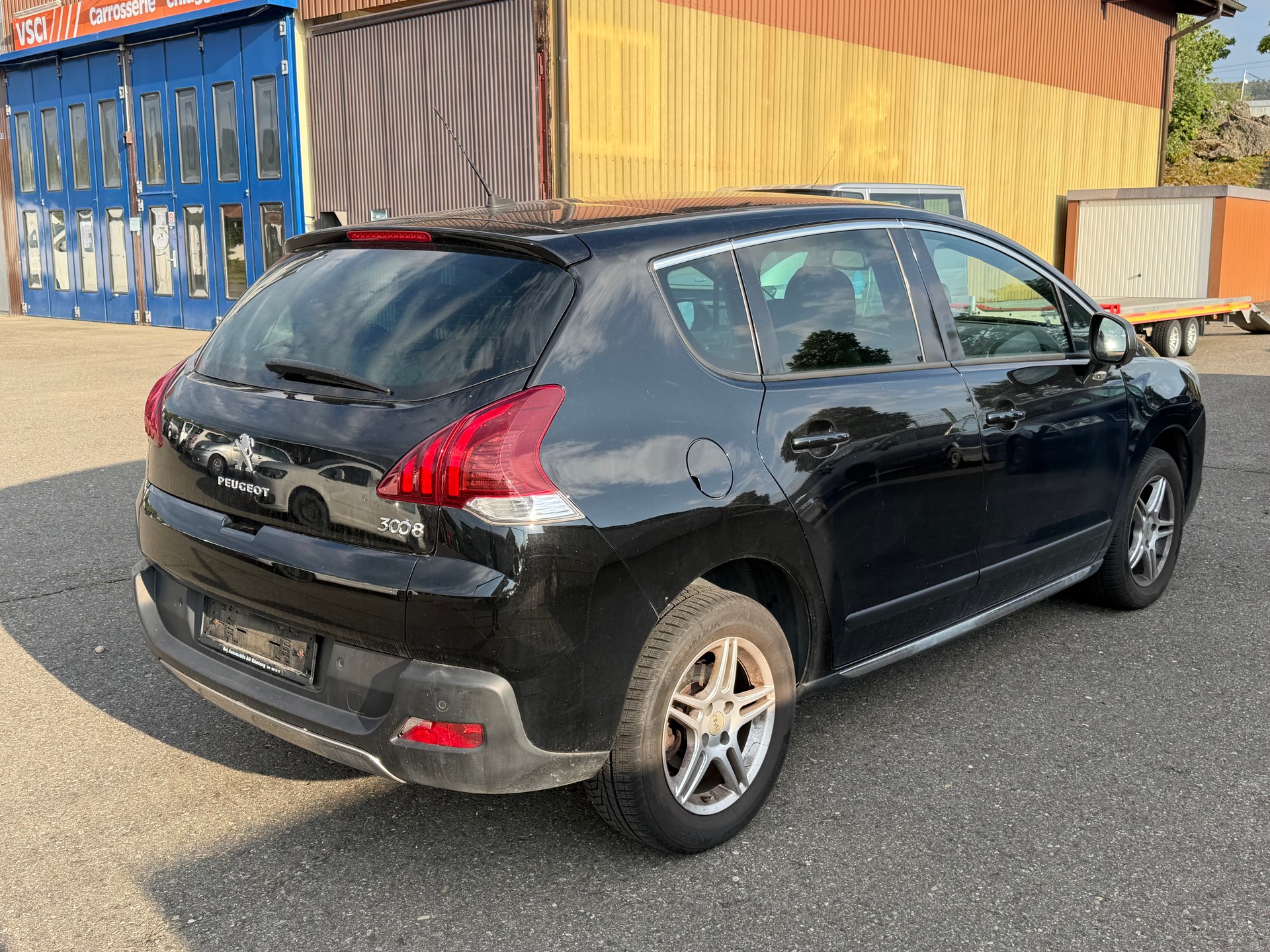 PEUGEOT 3008 1.6 16V T Platinum-image-6