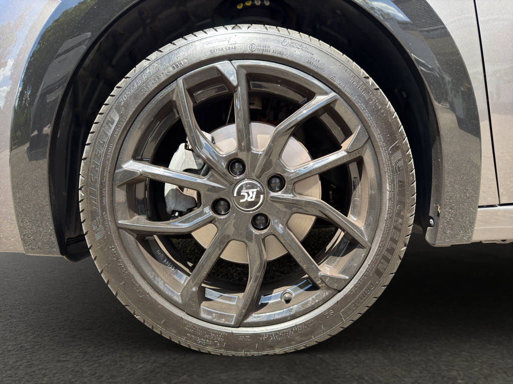 PEUGEOT 208 1.2 PureTech 130 GT-image-4