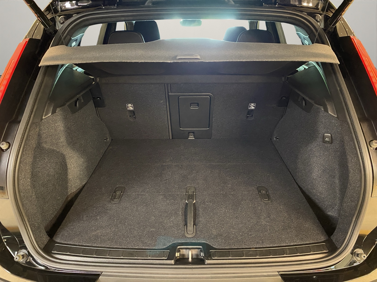 Image VOLVO XC40 XC40 2.0 B4 MH Plus Dark