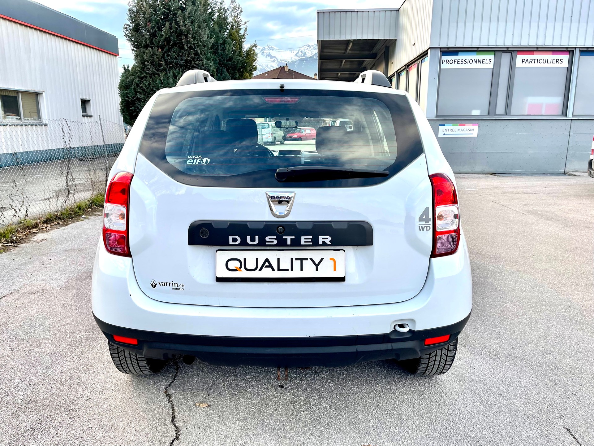 DACIA Duster 1.2 T Privilège 4x4-image-2