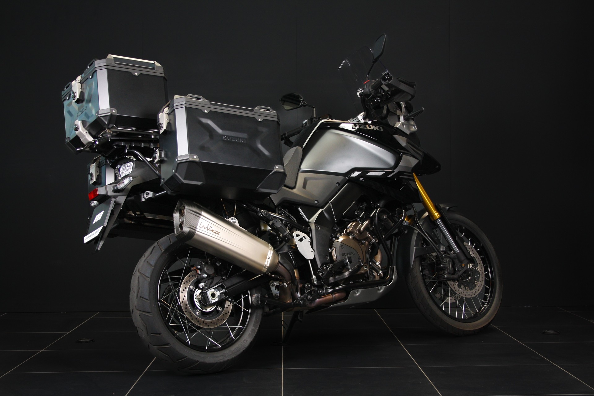 SUZUKI DL 1050 DE-showroom-element-2