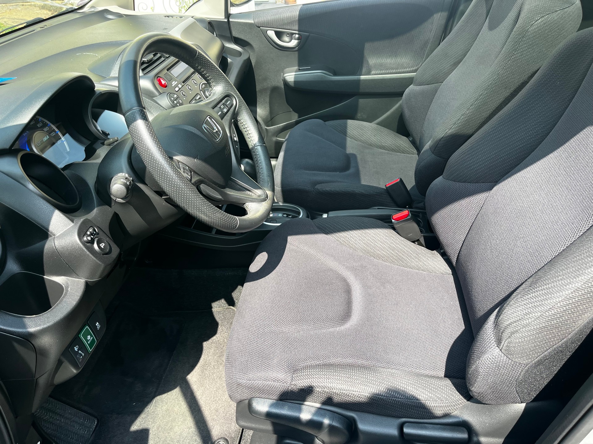 HONDA Jazz 1.3i Hybrid Elegance CVT-image-9