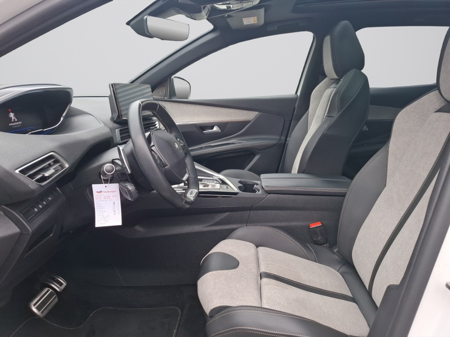 PEUGEOT 3008 1.6 Plug-in Hybrid4 GT Pack-image-4