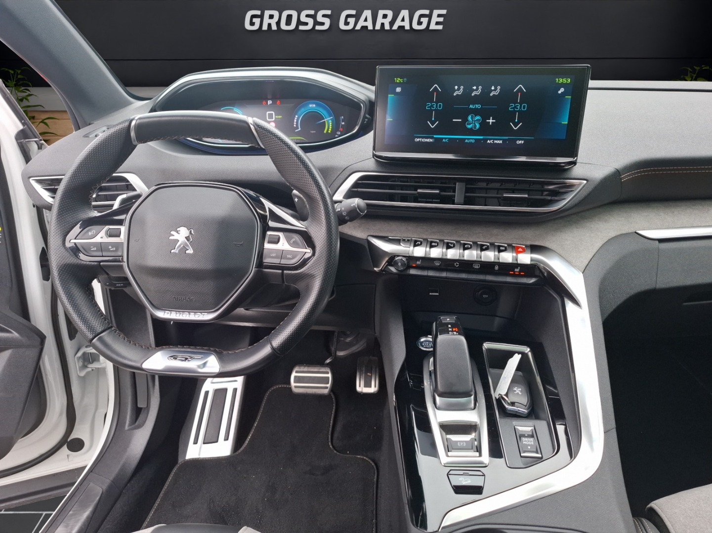 PEUGEOT 3008 1.6 Plug-in Hybrid4 GT Pack-image-5