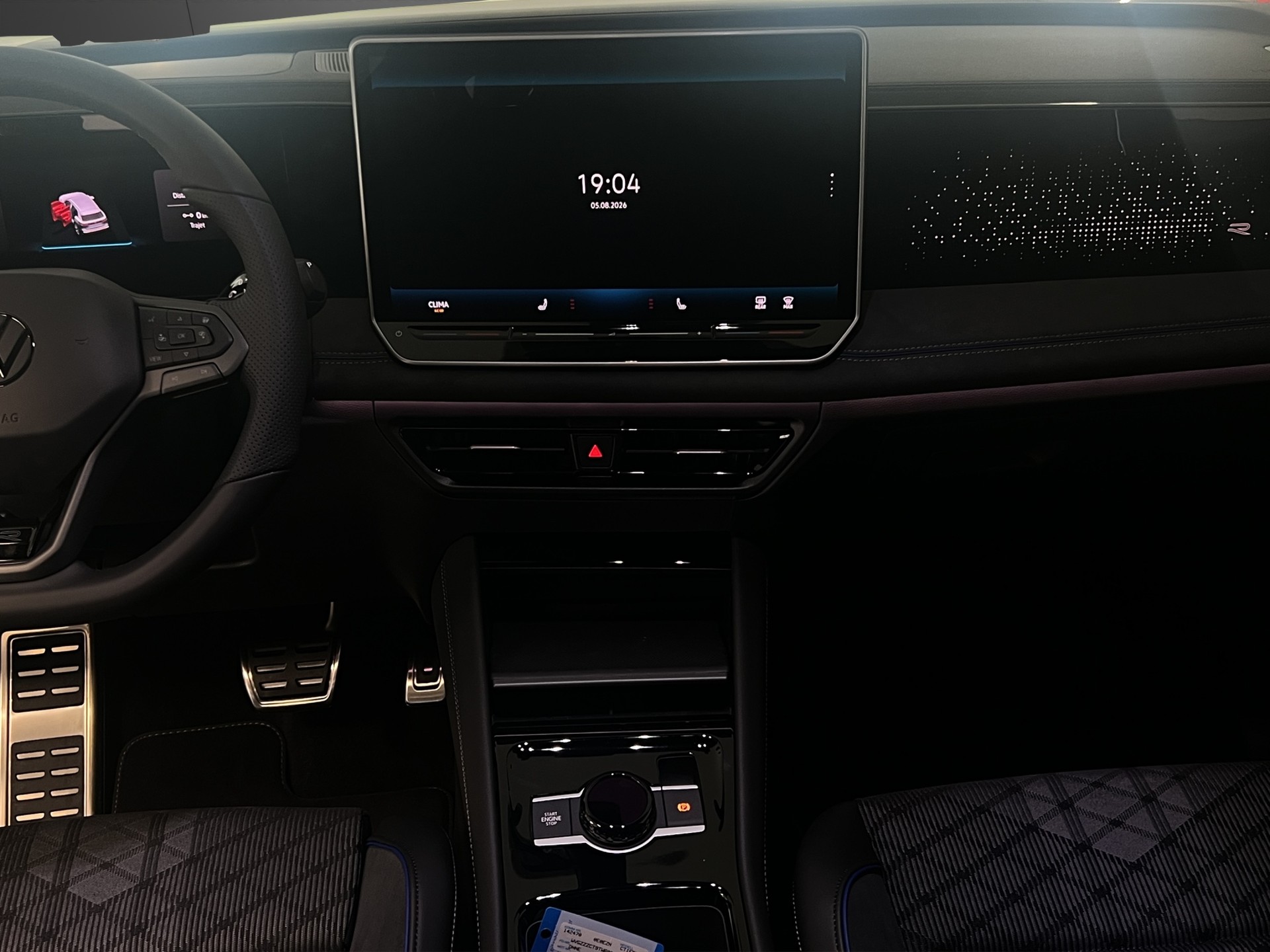 VW Tiguan 2.0 TSI DSG R-Line 4Motion-image-11
