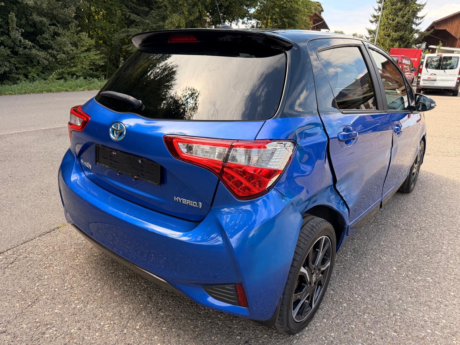 TOYOTA Yaris 1.5 VVT-i Hybrid Comfort e-CVT-image-3