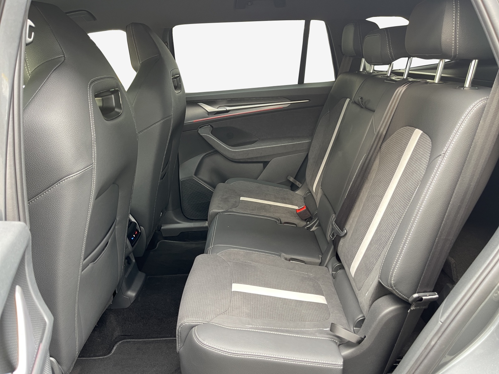 SKODA Kodiaq 2.0 TSI Sportline 4x4-image-11