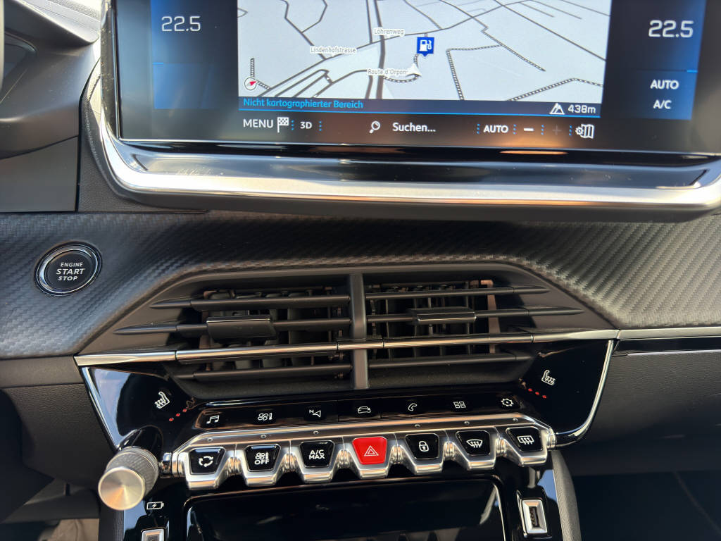 PEUGEOT 208 1.2 PureTech 130 GT Pack-image-12