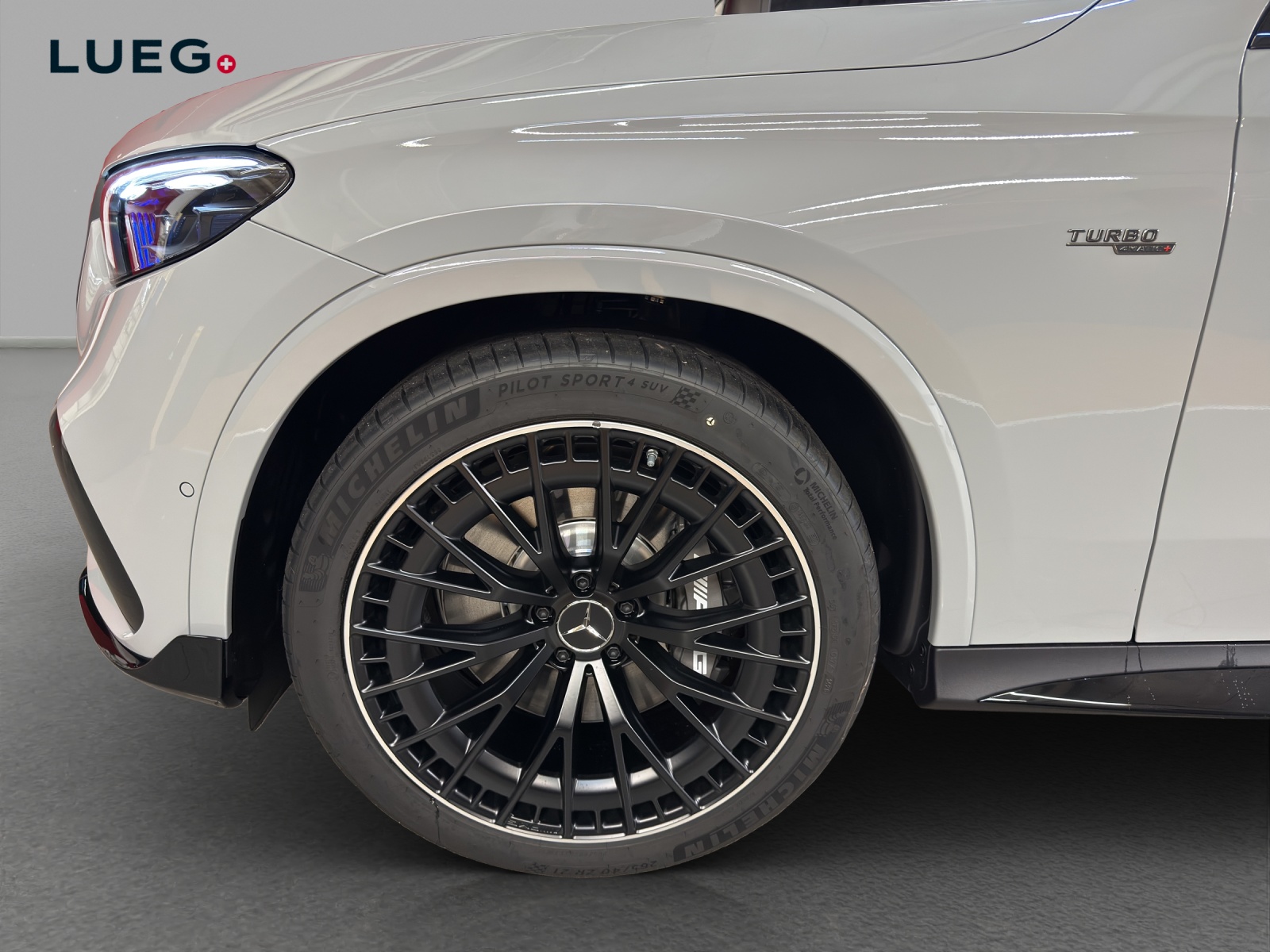 MERCEDES-BENZ GLC 53 AMG 4Matic+ 9G-Tronic-image-6