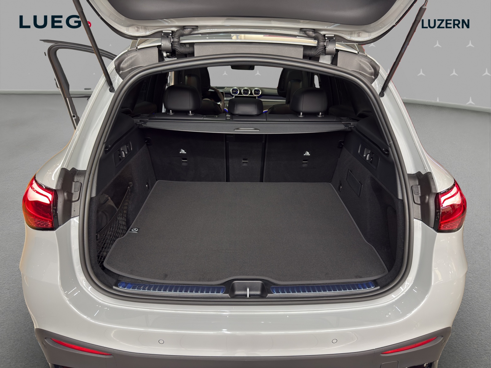 MERCEDES-BENZ GLC 53 AMG 4Matic+ 9G-Tronic-image-14