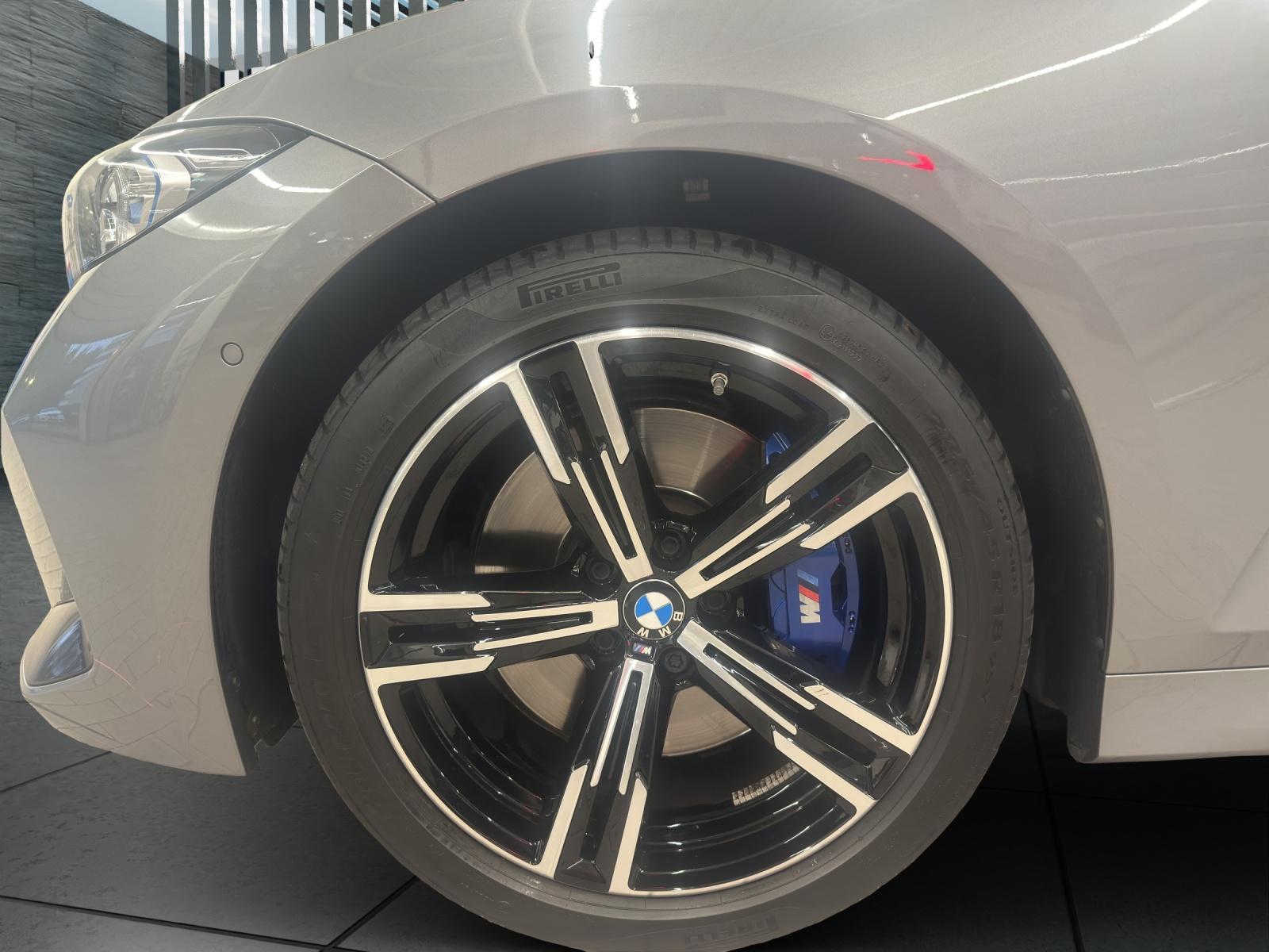 BMW 330i xDrive Touring M AERODYNAMIKPAKET-image-8