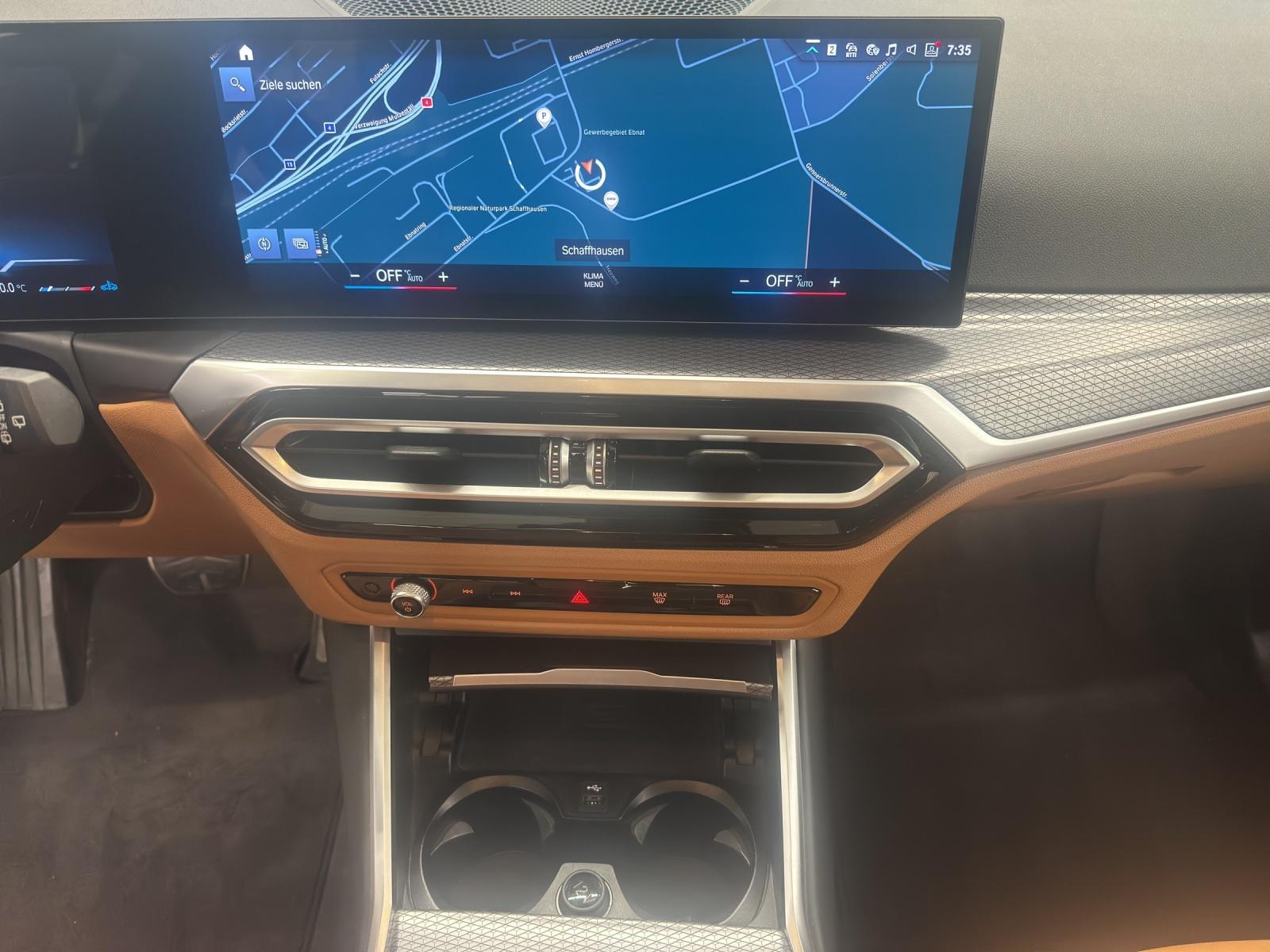 BMW 330i xDrive Touring M AERODYNAMIKPAKET-image-12