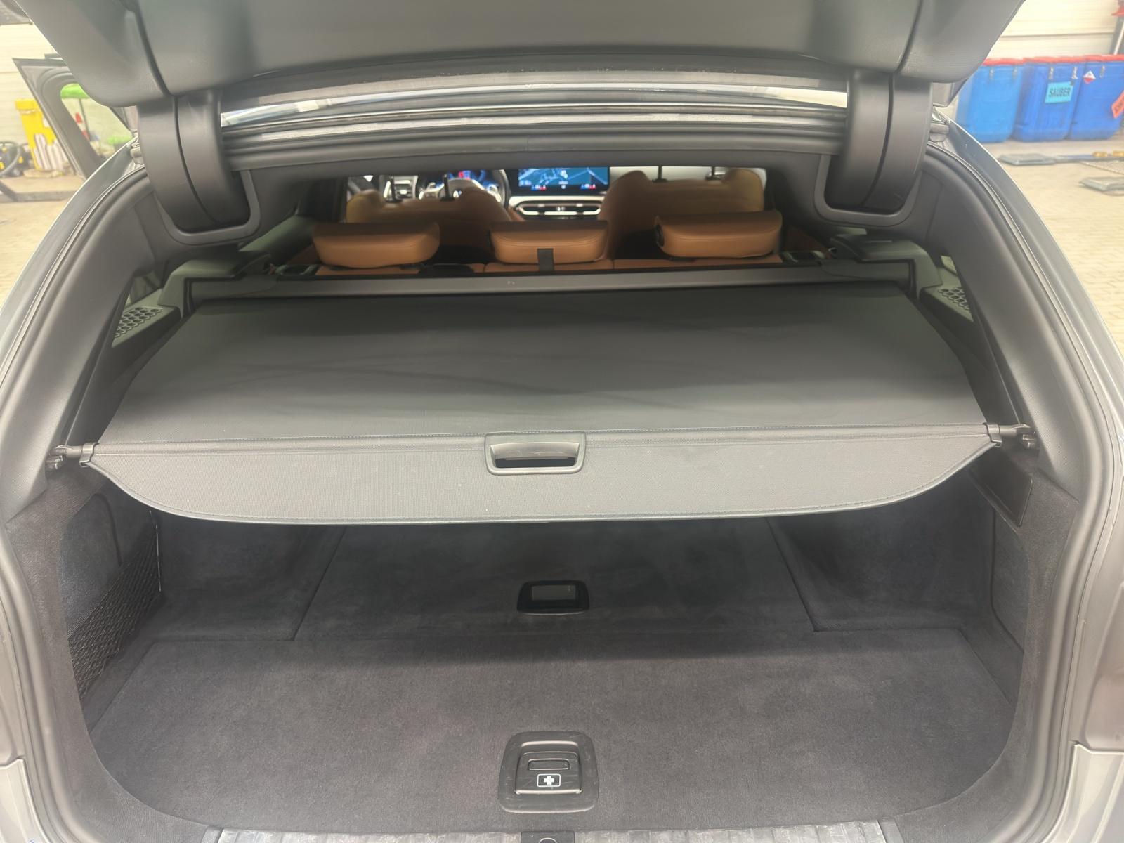 BMW 330i xDrive Touring M AERODYNAMIKPAKET-image-20