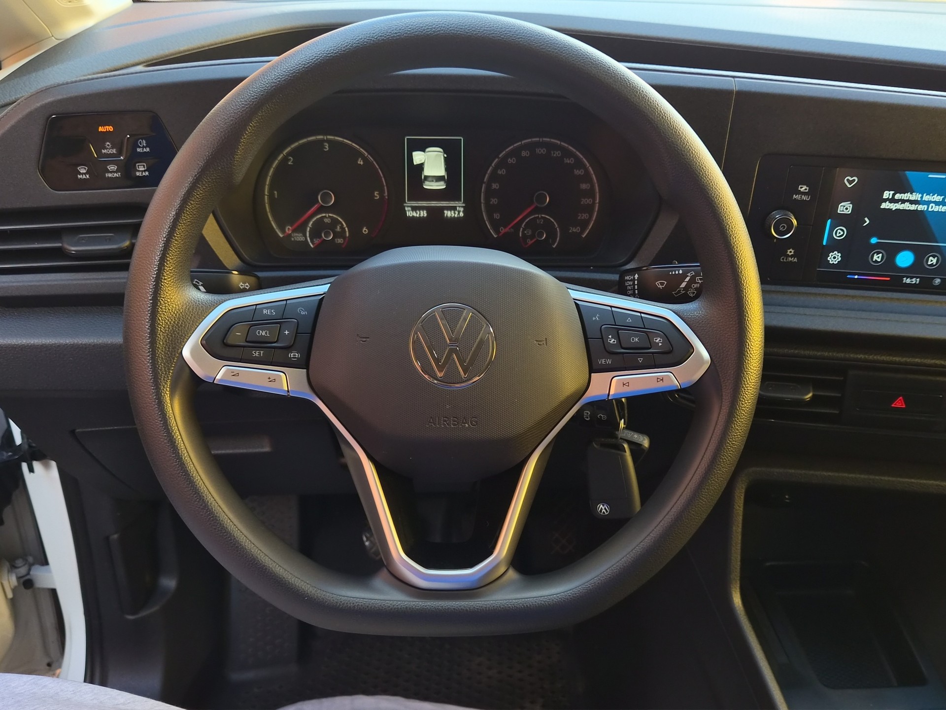 VW Caddy Cargo 2.0TDI Maxi 4Motion-image-10