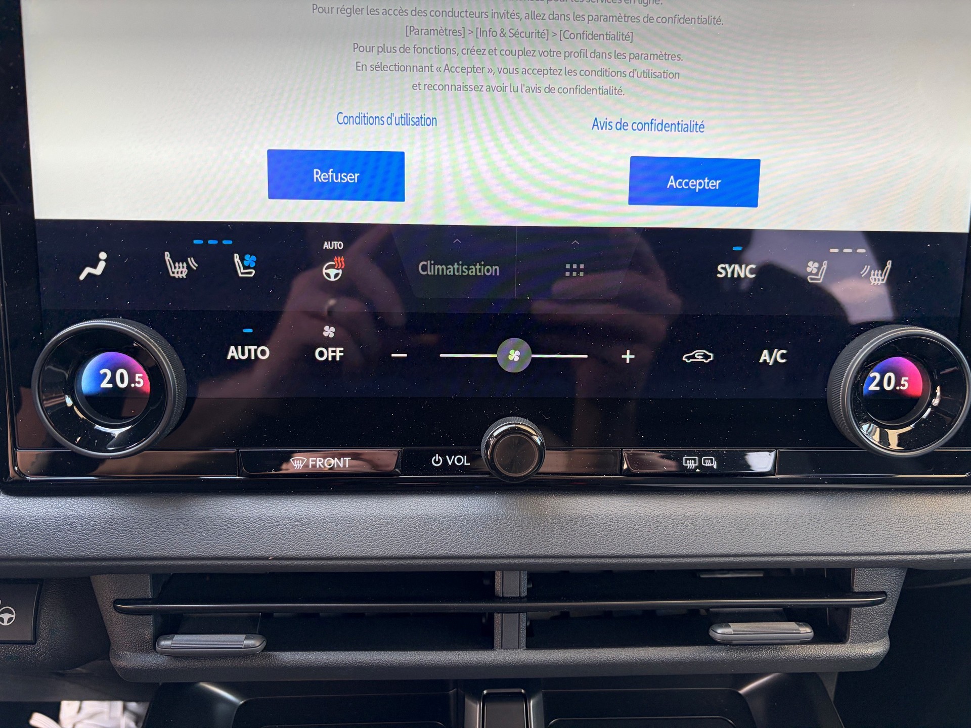 TOYOTA bZ4X Premium 71,4 kWh 4WD (incl. pack services)-image-12