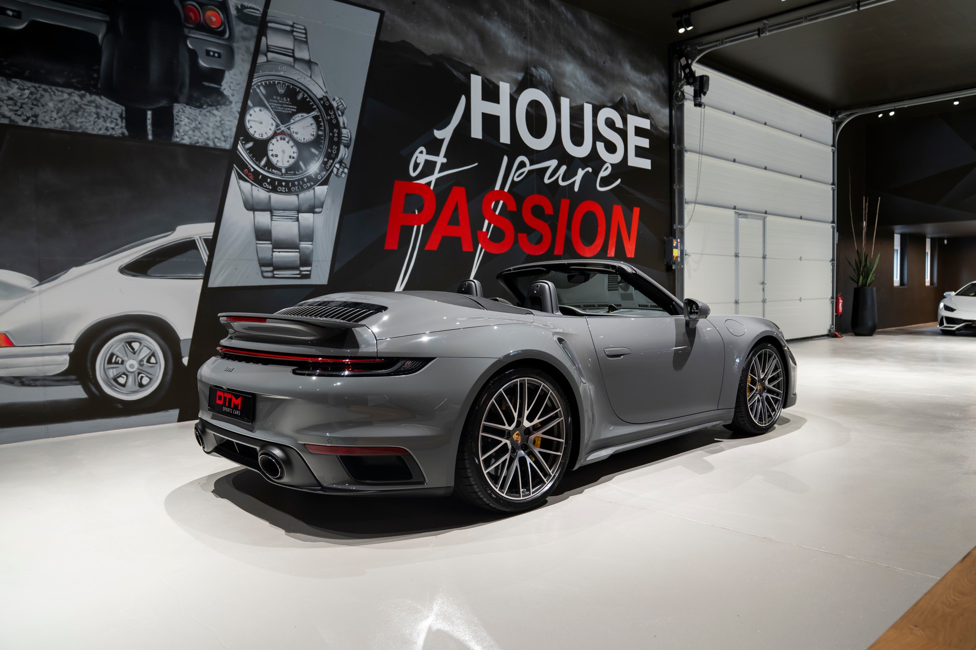 PORSCHE 911 Turbo S Cabriolet PDK-image-3