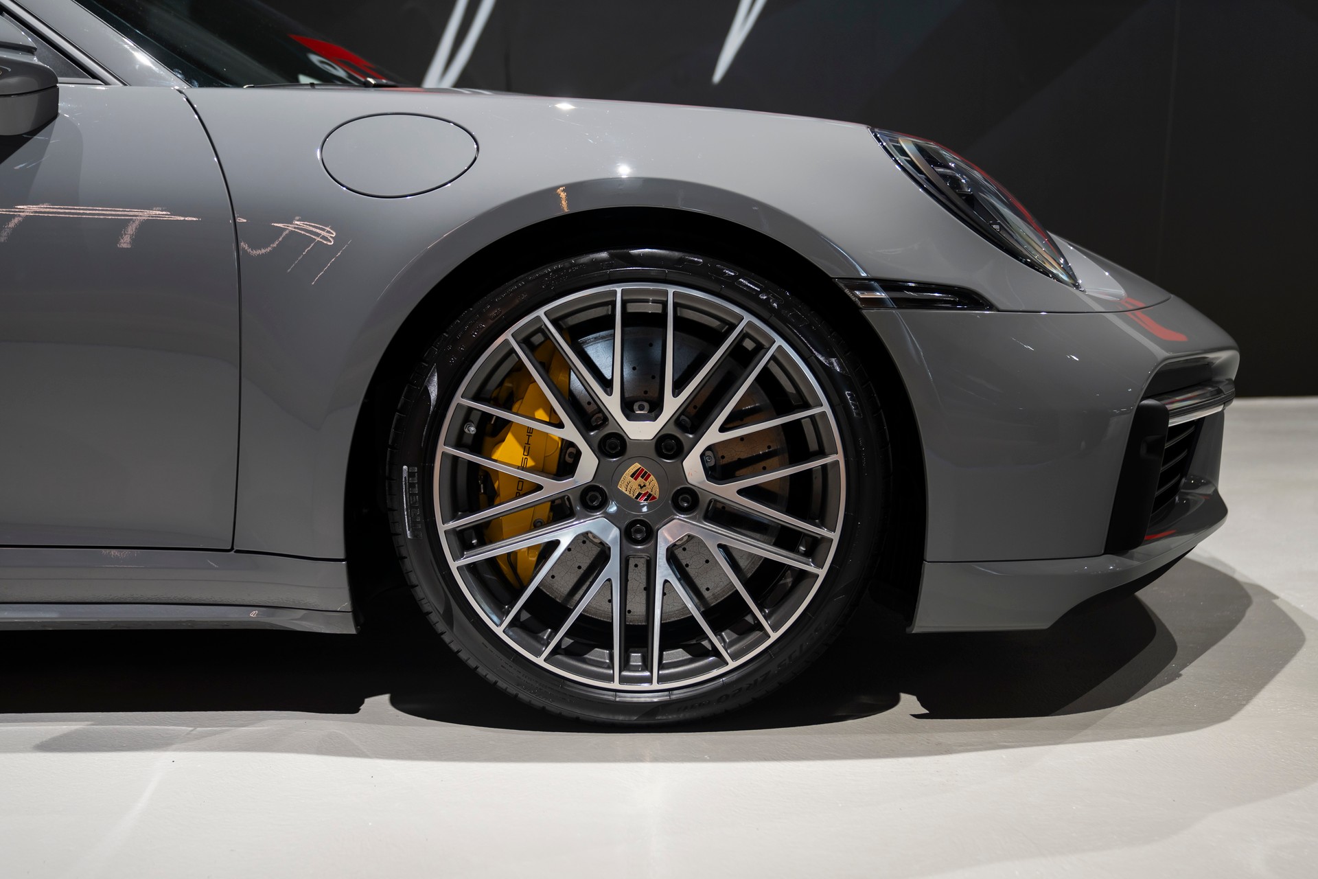 PORSCHE 911 Turbo S Cabriolet PDK-image-5