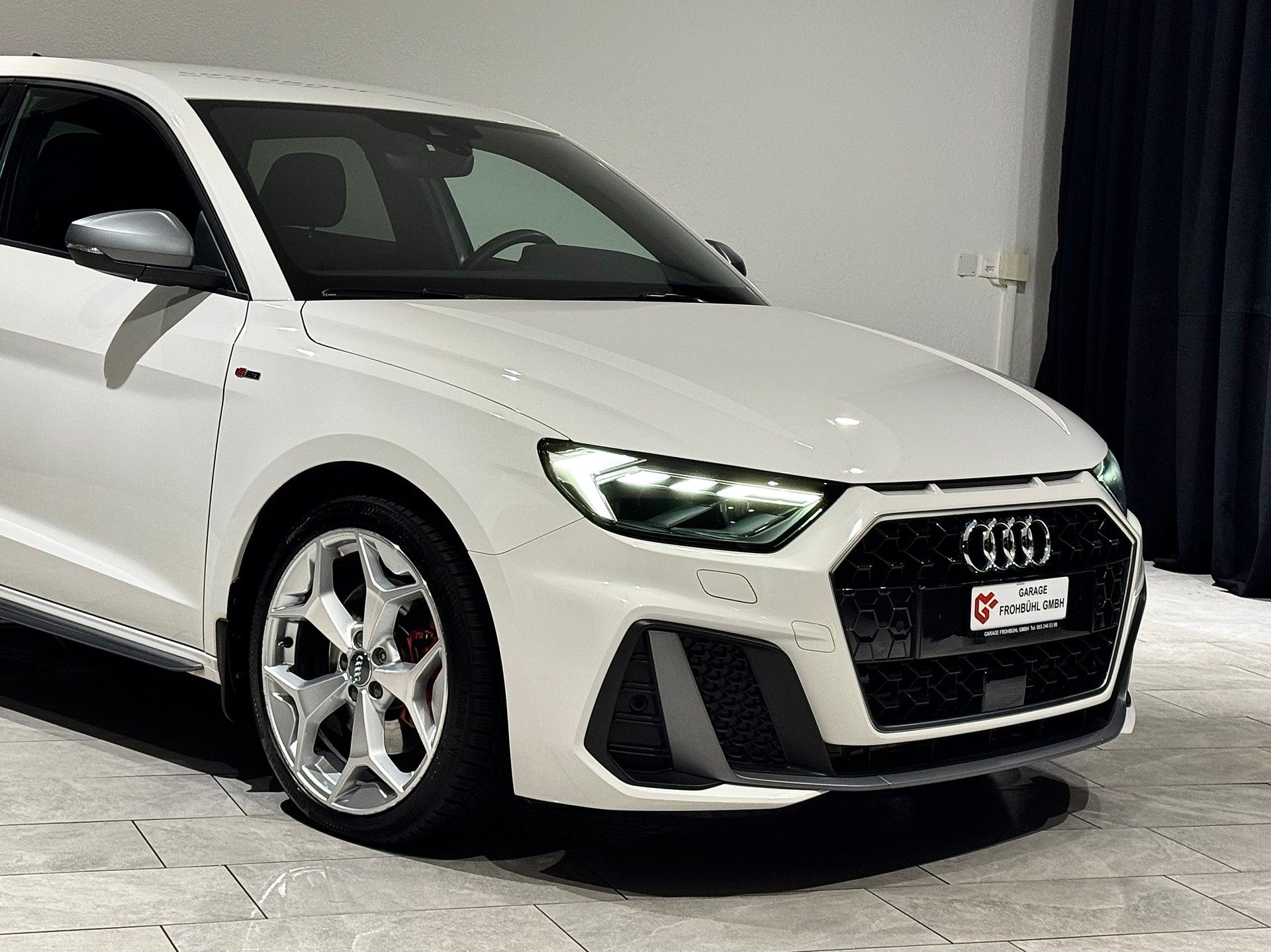 AUDI A1 Sportback 40 TFSI S Line S-tronic-image-8
