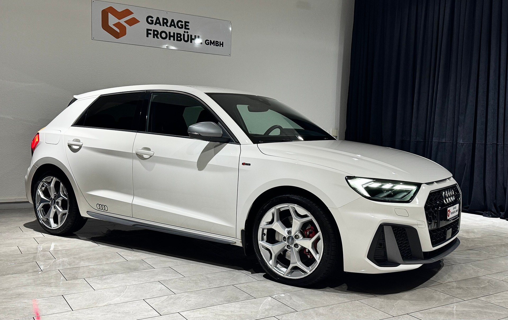 AUDI A1 Sportback 40 TFSI S Line S-tronic-image-7