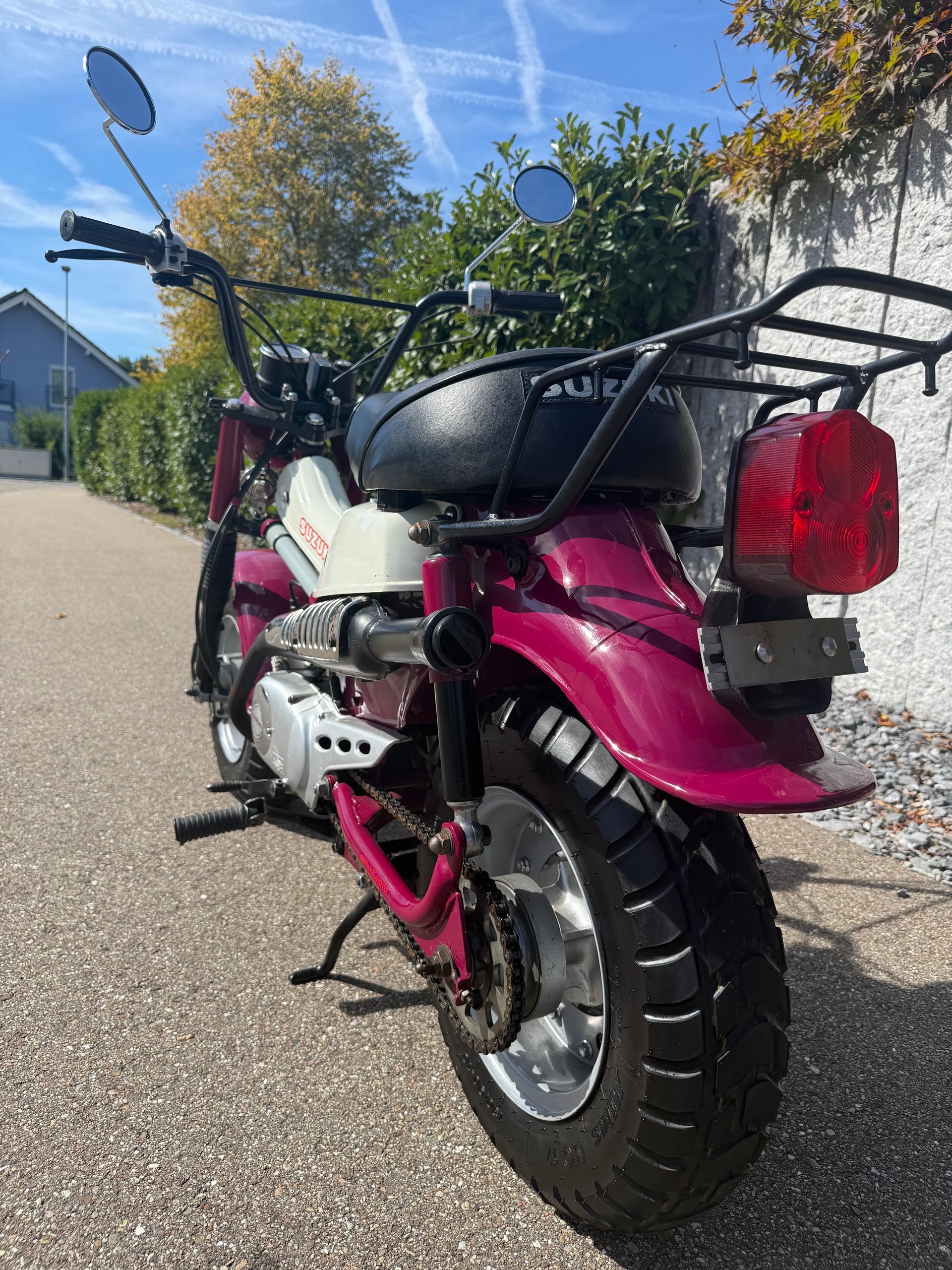 SUZUKI 50-image-5