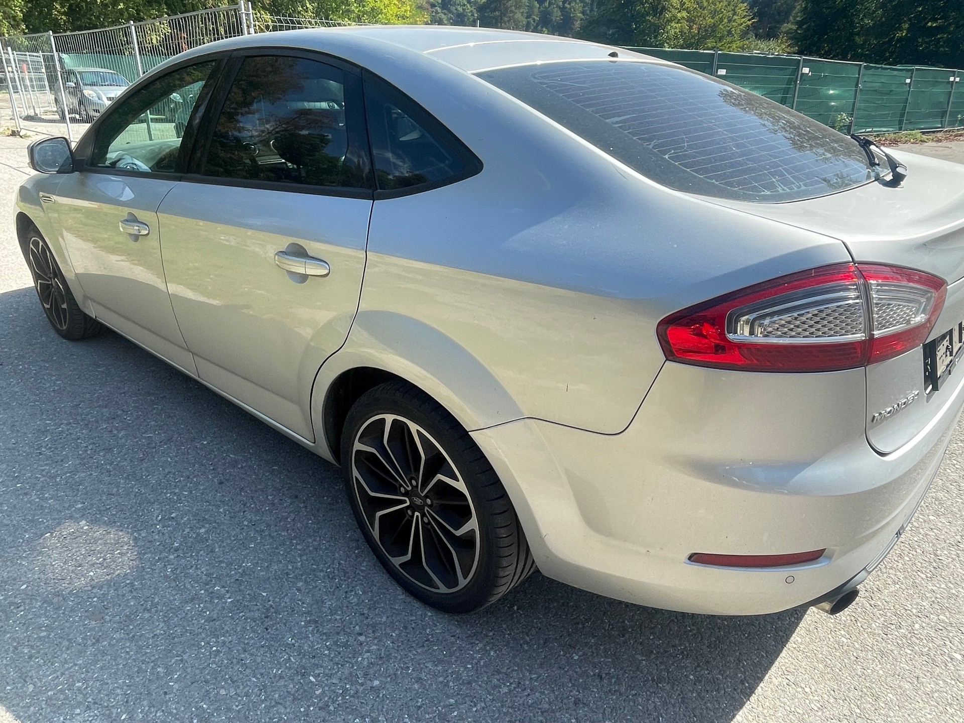 FORD Mondeo 2.0 EcoBoost SCTi TitaniumS PowerShift-image-4