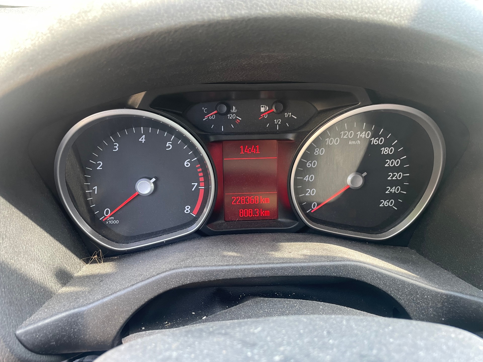 FORD Mondeo 2.0 EcoBoost SCTi TitaniumS PowerShift-image-8