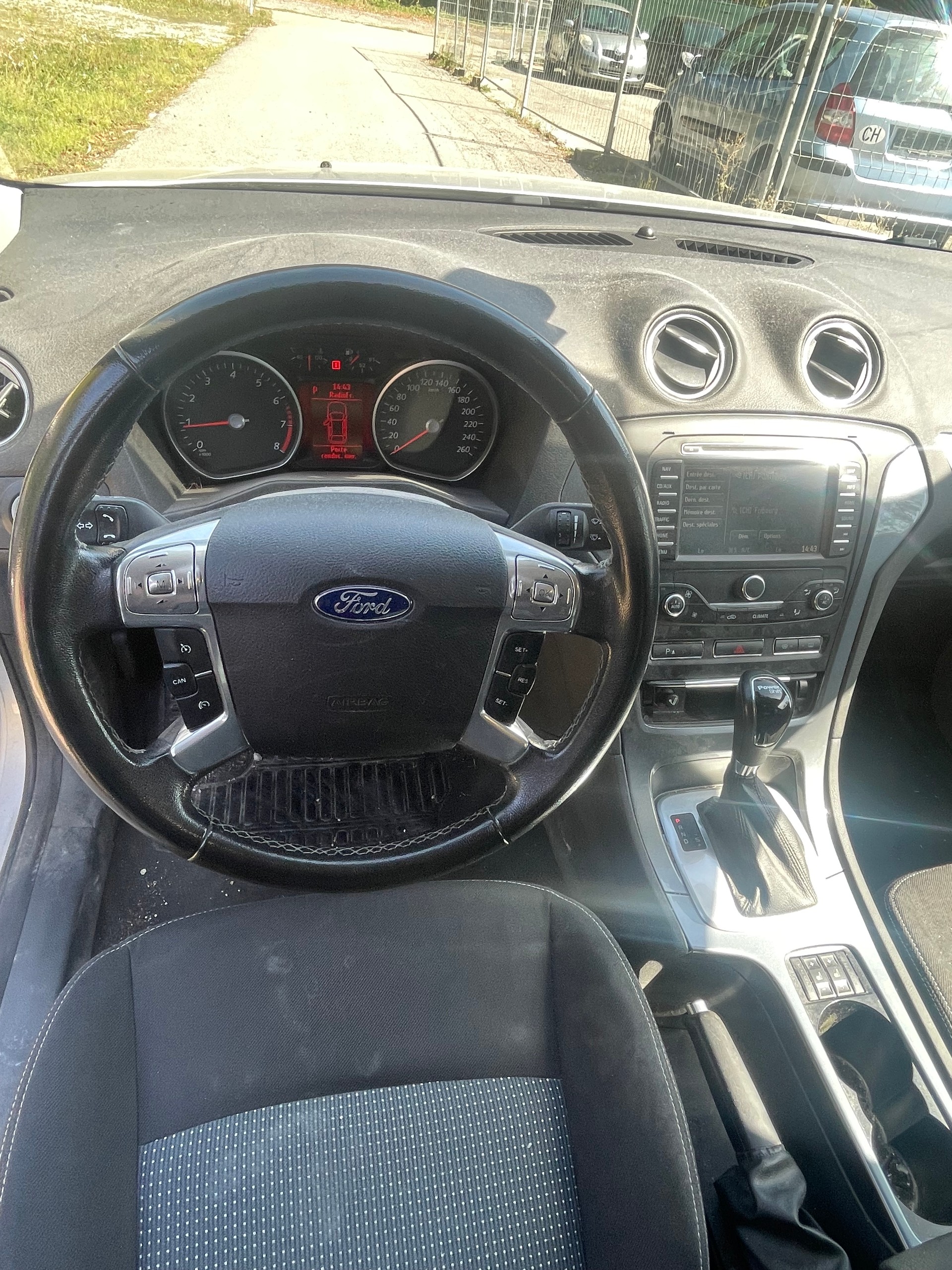FORD Mondeo 2.0 EcoBoost SCTi TitaniumS PowerShift-image-9