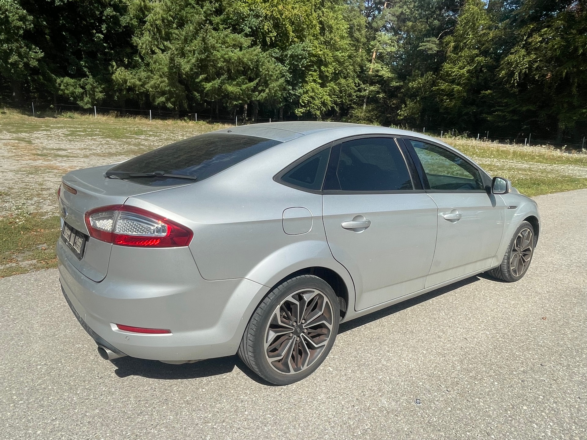 FORD Mondeo 2.0 EcoBoost SCTi TitaniumS PowerShift-image-2