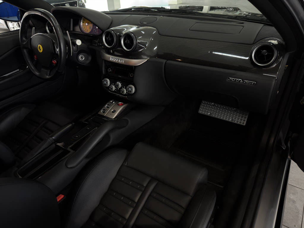 FERRARI 599 GTB Fiorano-image-16