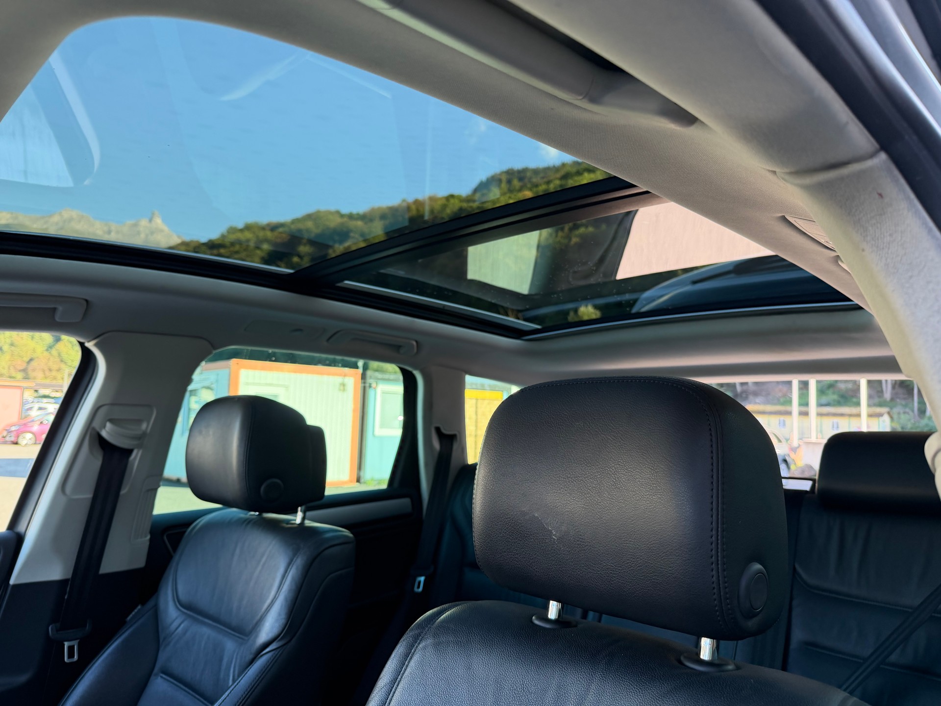 VW Touareg 3.0 TDI I R-line ⚠️⚠️⚠️ATTELAGE 3500Kg-image-32