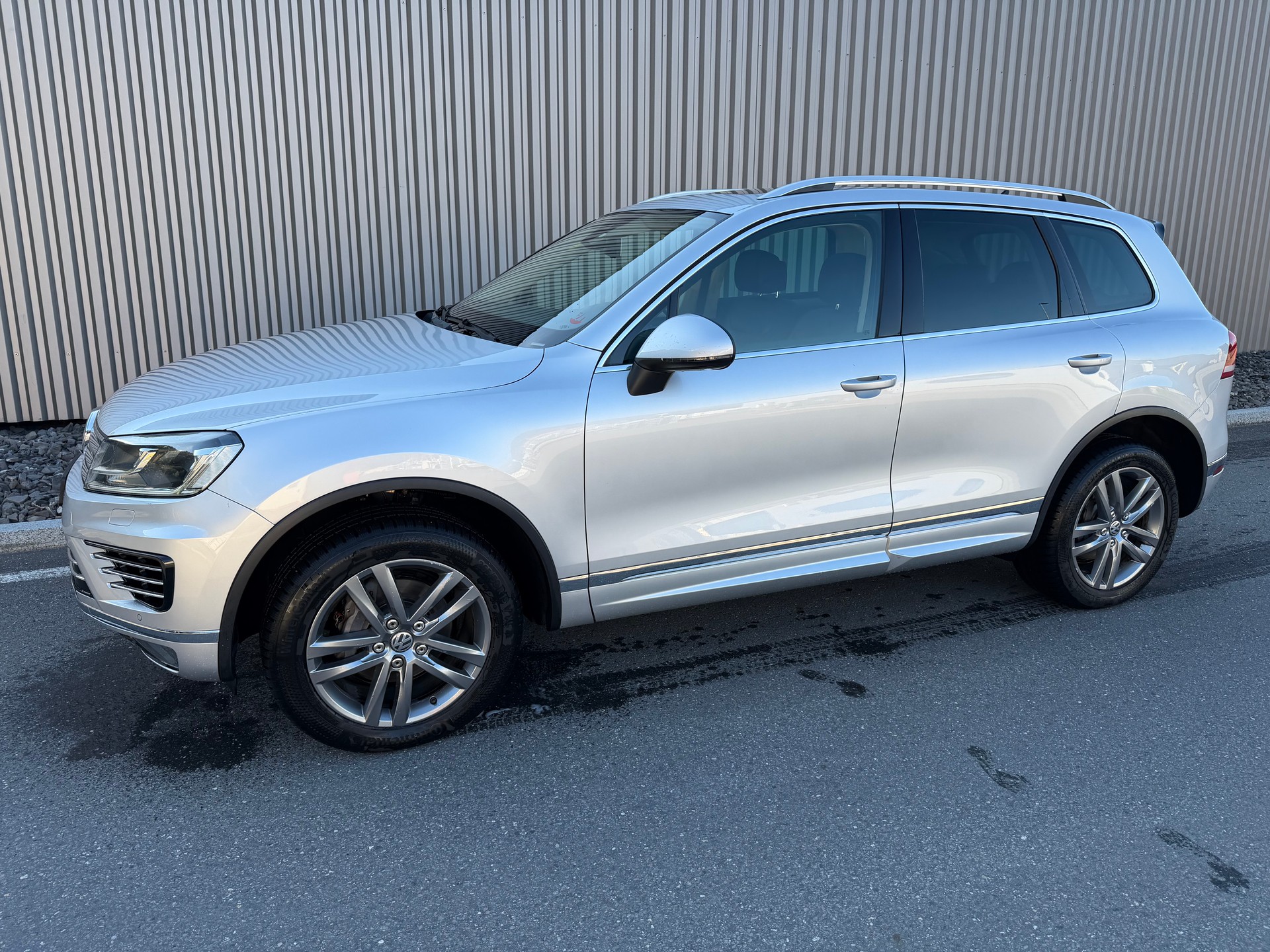 VW Touareg 3.0 TDI I R-line ⚠️⚠️⚠️ATTELAGE 3500Kg-image-0