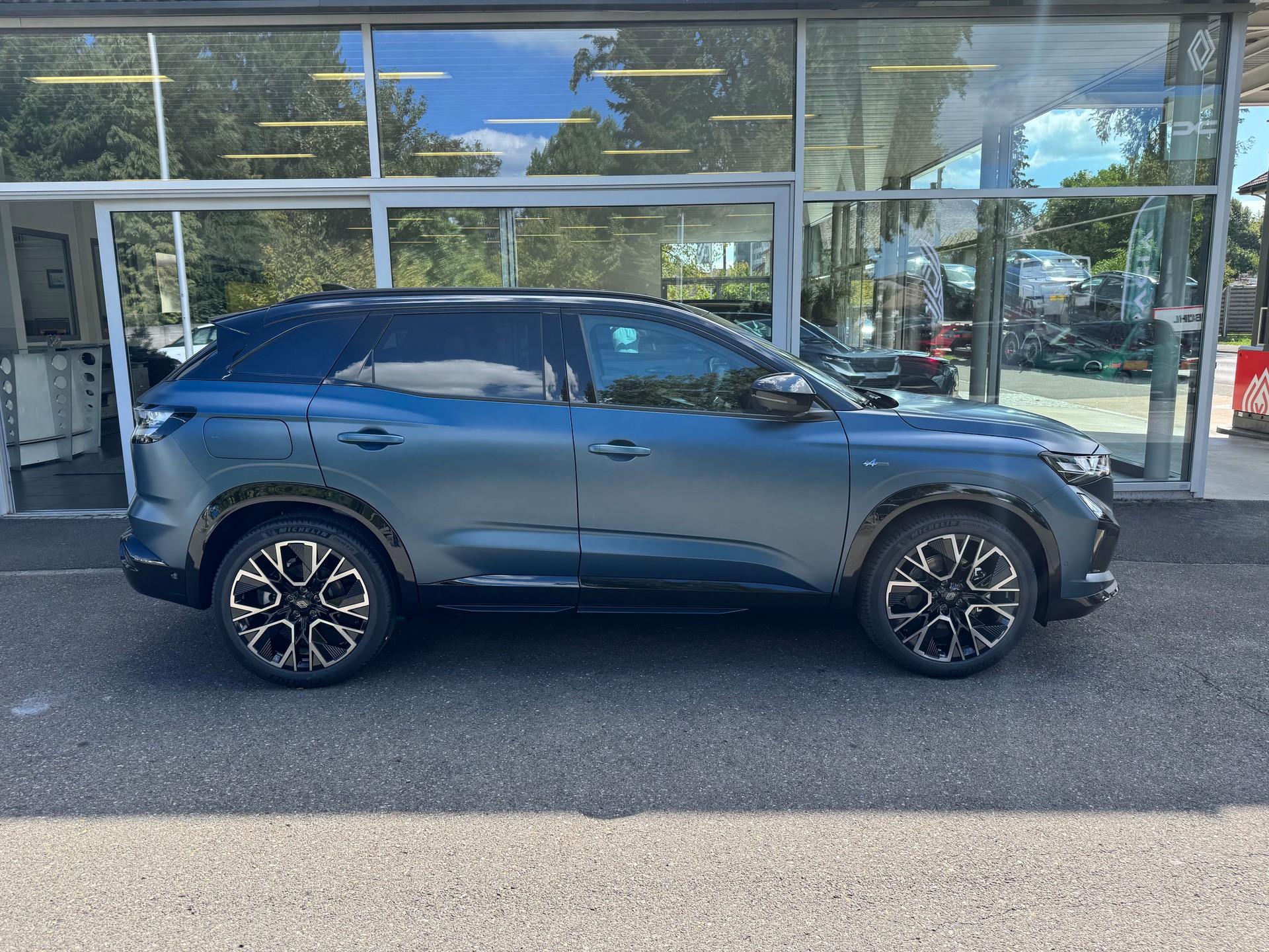 RENAULT Austral 1.2 HEV 200 esprit Alpine A-image-1