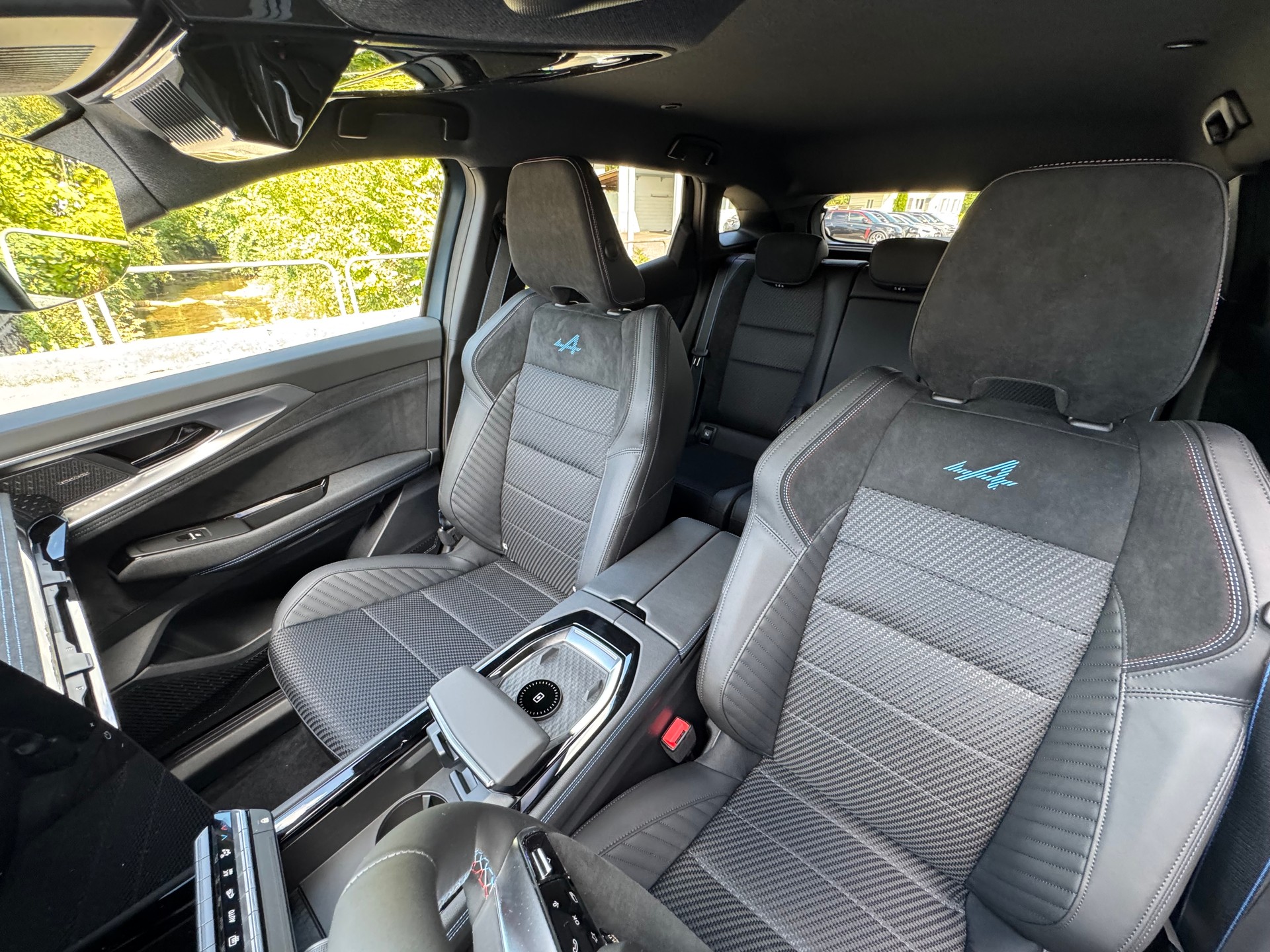 RENAULT Austral 1.2 HEV 200 esprit Alpine A-image-13