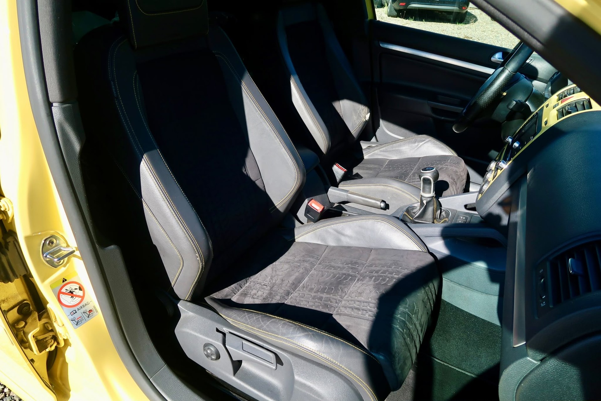 VW Golf 2.0 TFSI GTI Pirelli-image-8