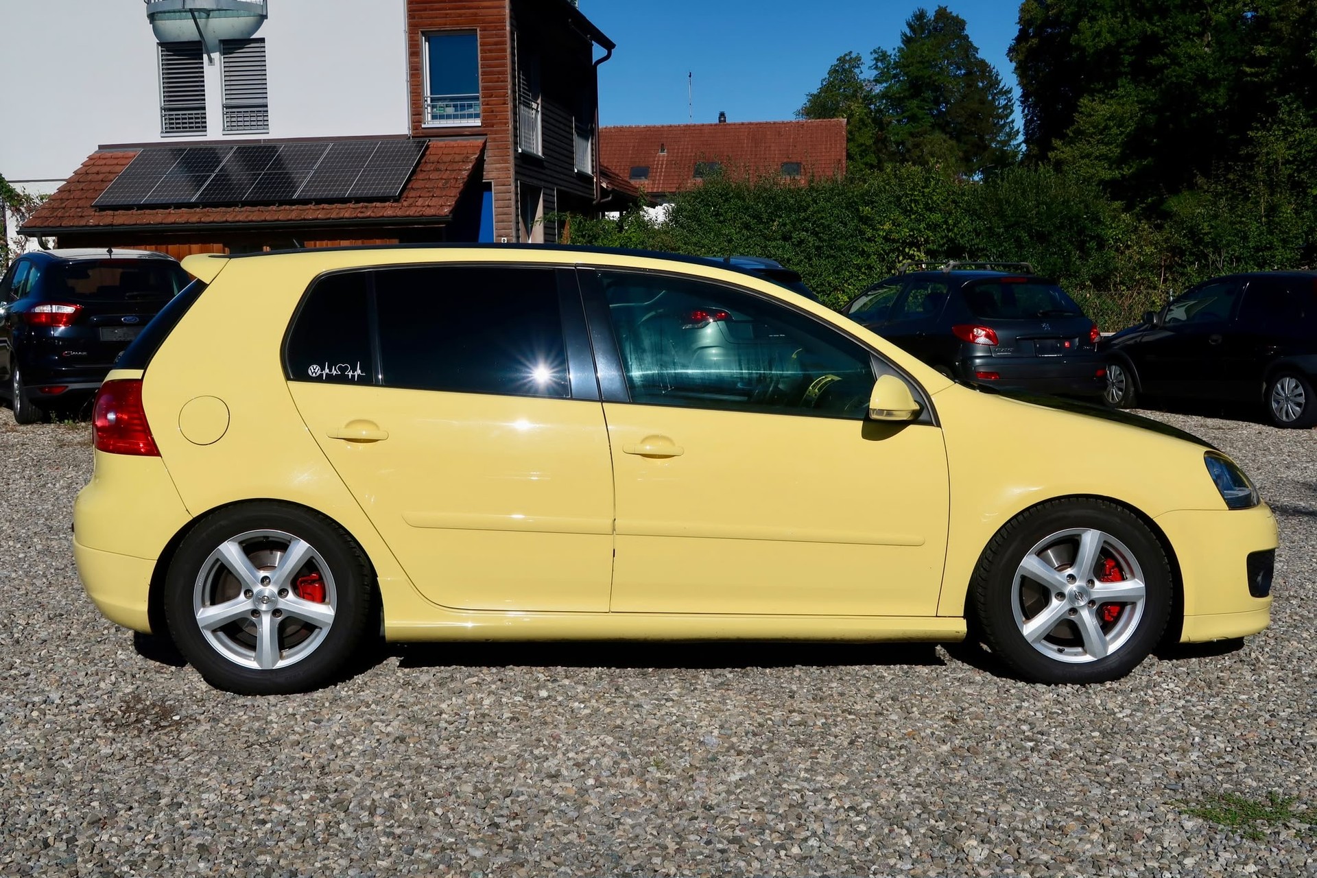 VW Golf 2.0 TFSI GTI Pirelli-image-3