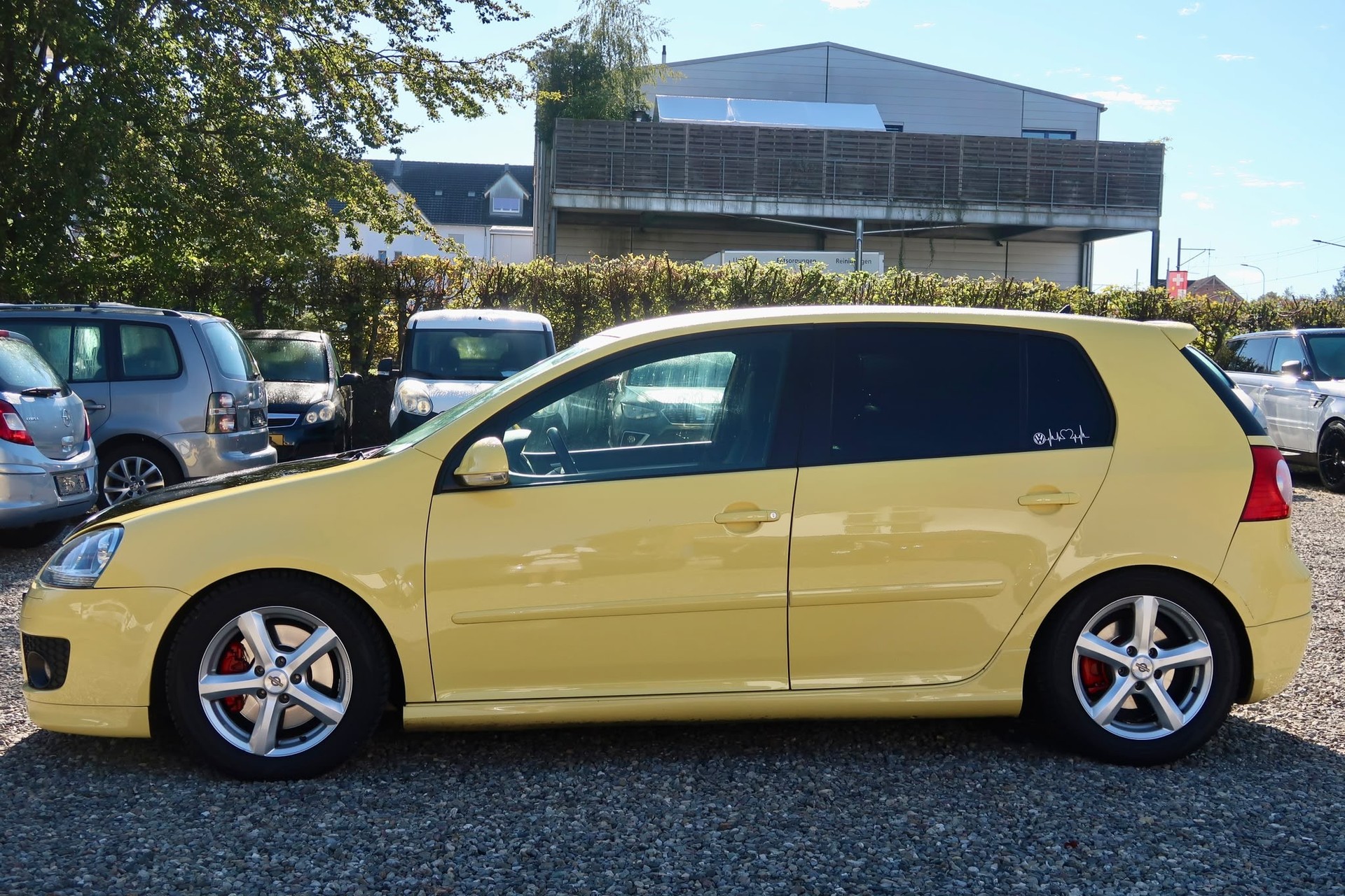 VW Golf 2.0 TFSI GTI Pirelli-image-2