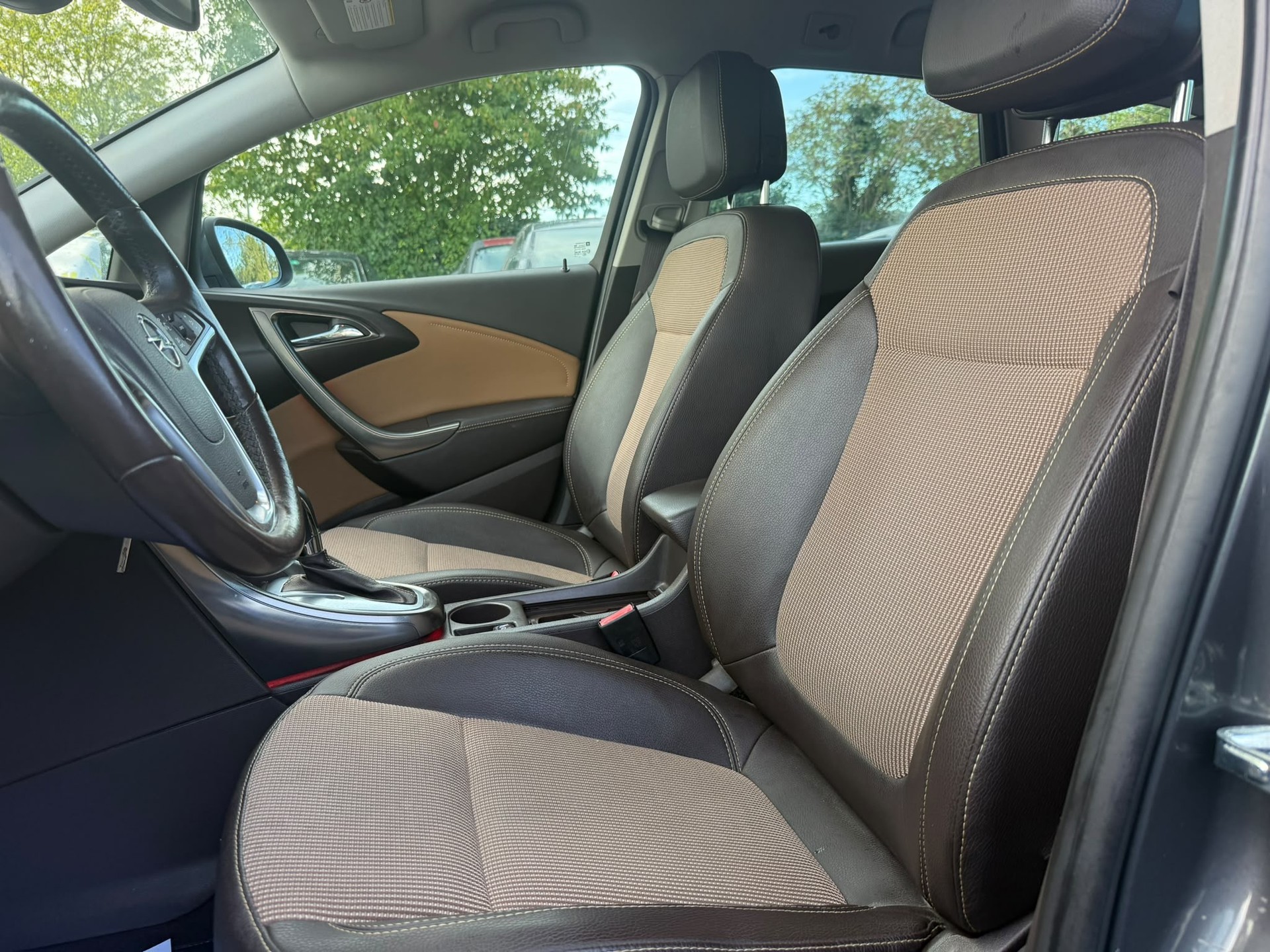 OPEL Astra SportsTourer 2.0 CDTi Sport Automatic-image-12