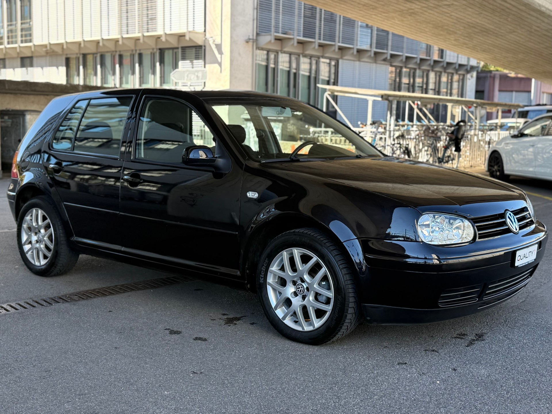 VW Golf 1.6 16V Pacific-image-0