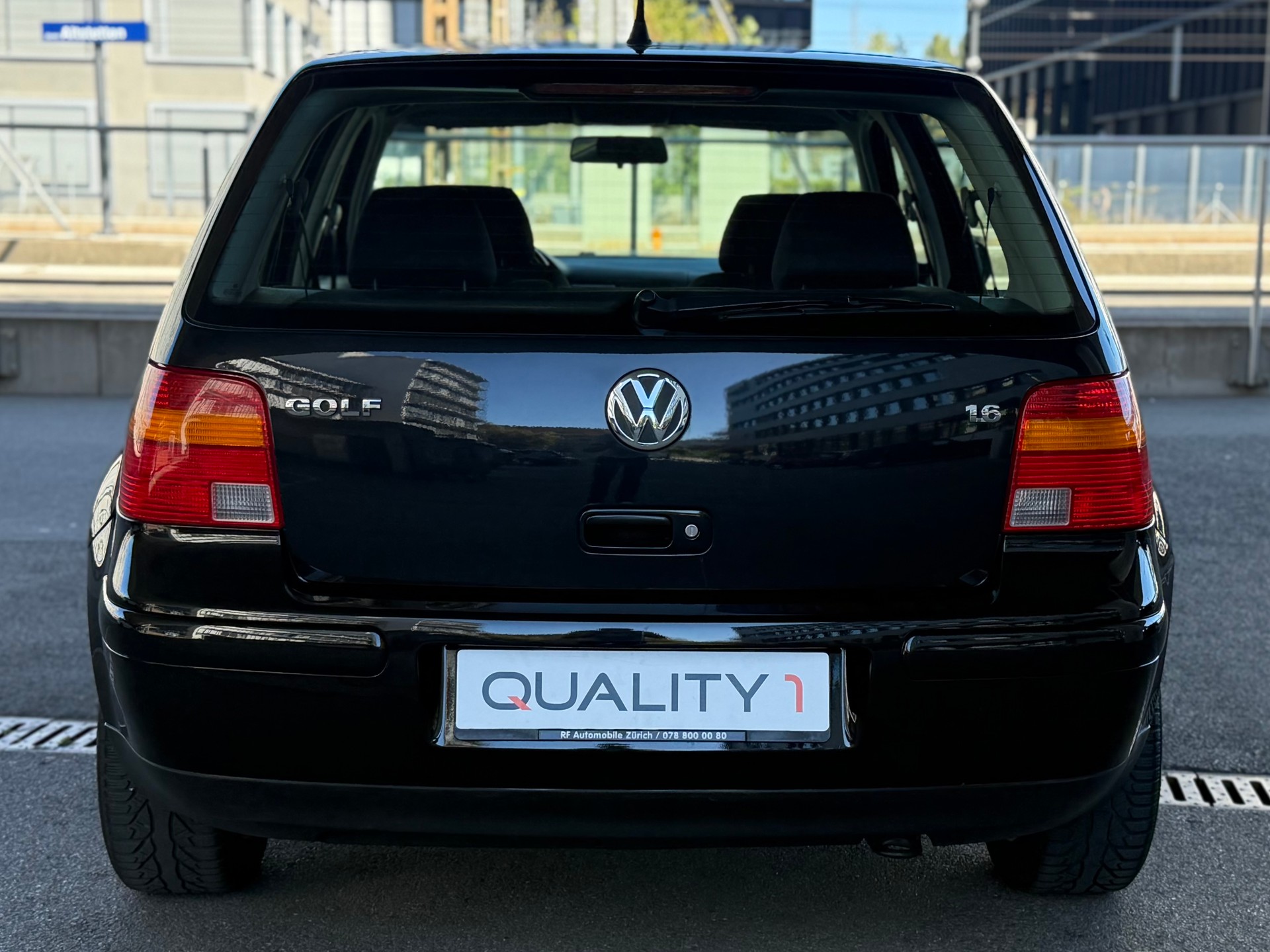 VW Golf 1.6 16V Pacific-image-6