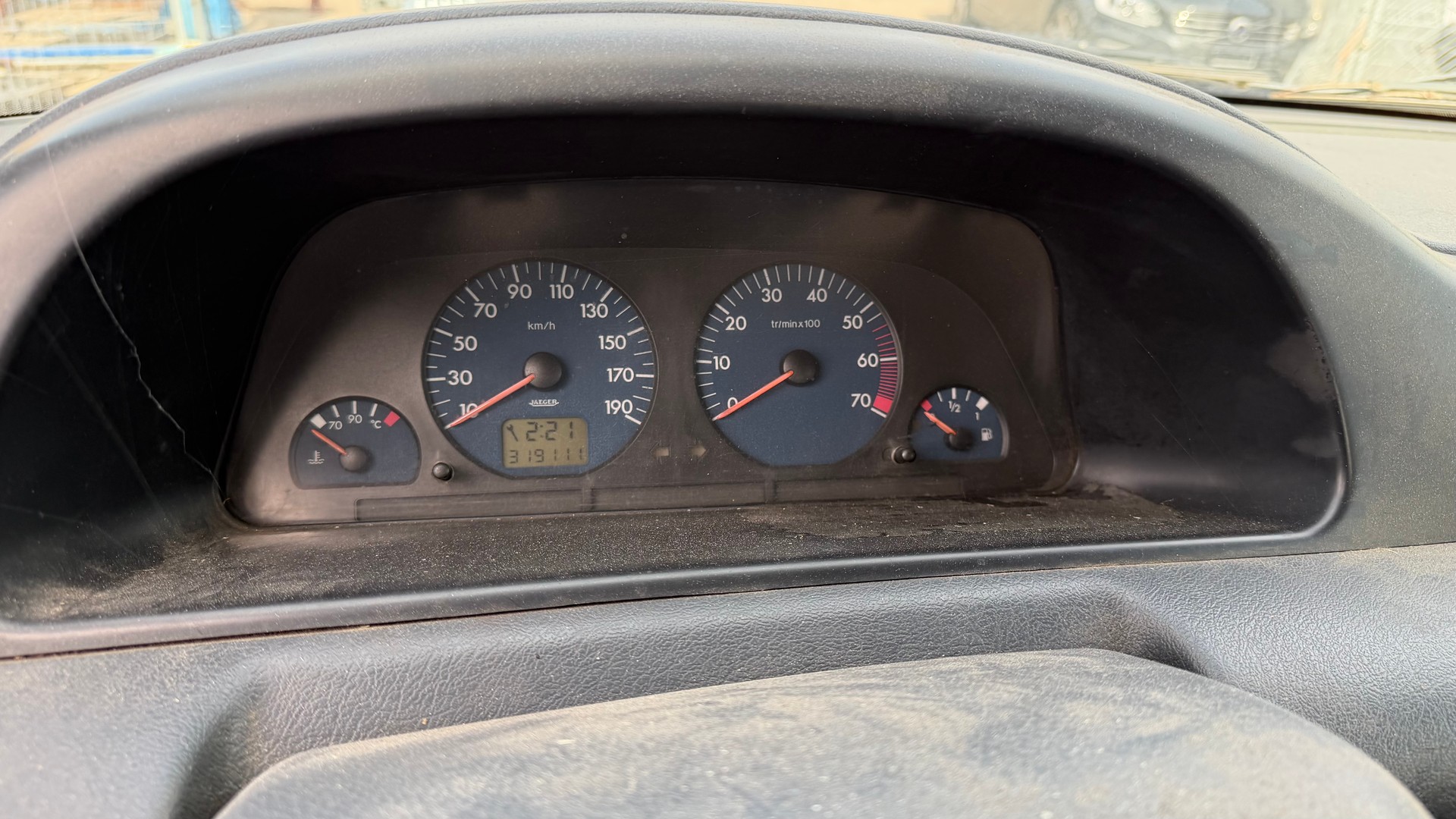 PEUGEOT Expert 2.0 220 C-image-6