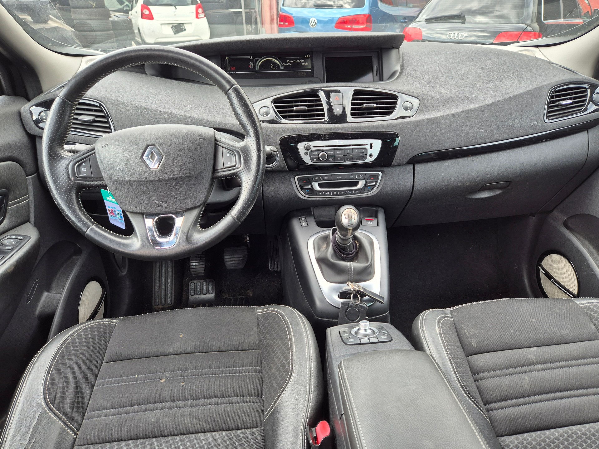 RENAULT Grand Scénic 1.2 16V Turbo Swiss Edition-image-11