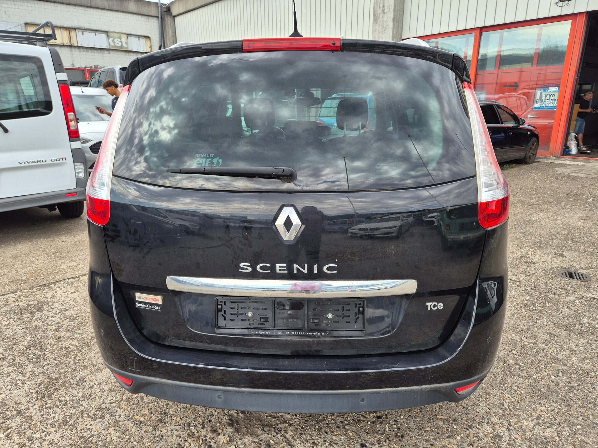 RENAULT Grand Scénic 1.2 16V Turbo Swiss Edition-image-5