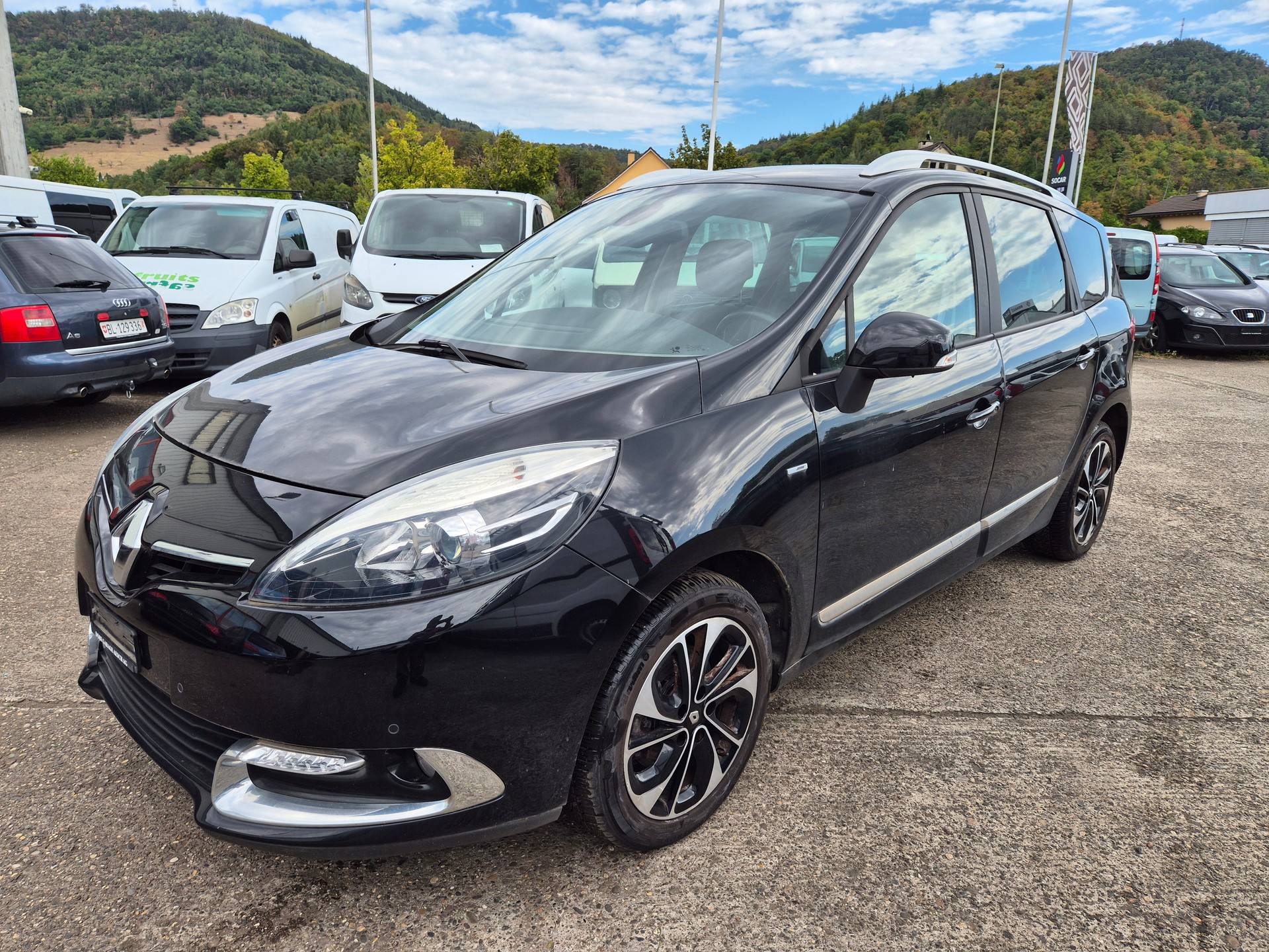 RENAULT Grand Scénic 1.2 16V Turbo Swiss Edition-image-1