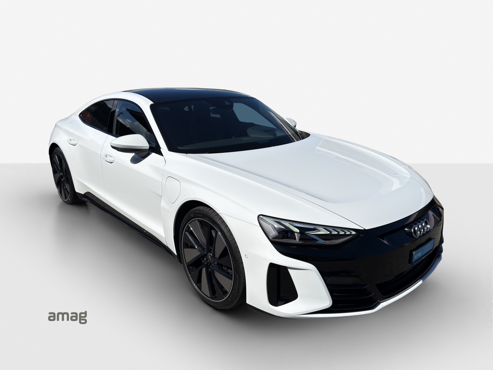 AUDI e-tron GT quattro-image-6